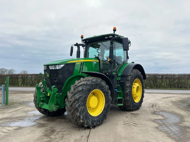 Трактор John Deere 7310R лизинг с първоначална вноска 20%, снимка 1 - Селскостопанска техника - 49173775