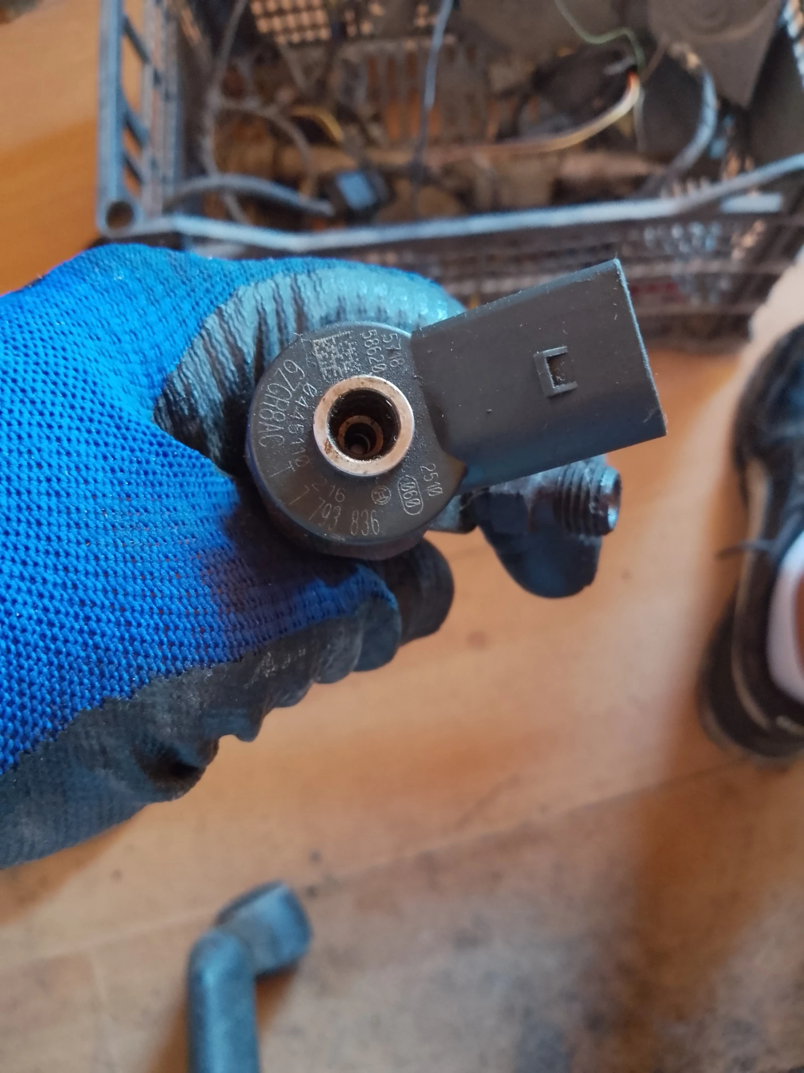 0445110216,7793836    320 | Mobile.bg   1