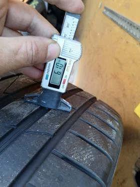 Гуми Зимни 245/40R18, снимка 4