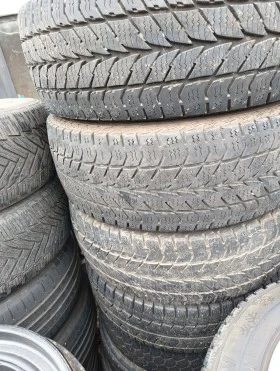 Гуми Зимни 225/65R16, снимка 13
