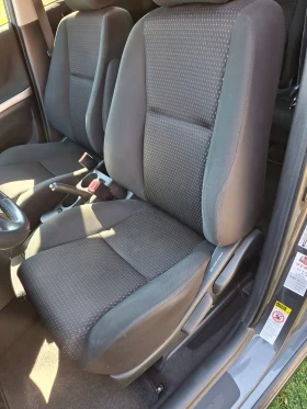 Toyota Corolla verso 2.2 d4d, снимка 11