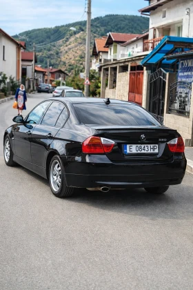 BMW 320 Затъмнена изцяло ветробрани генерация с спортно гр, снимка 6