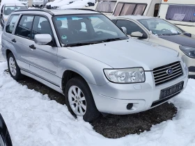 Subaru Forester 2.0i УНИКАТ, снимка 2