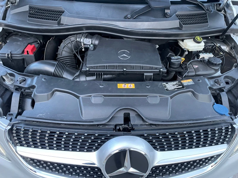 Mercedes-Benz V 300 V 250 D/4-MATIC/AMG , снимка 16 - Автомобили и джипове - 47136393