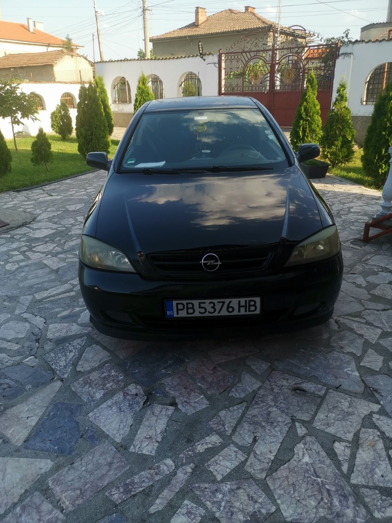 Opel Astra 1.8 бензин бертоне, снимка 2 - Автомобили и джипове - 46173590