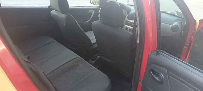 Dacia Sandero 1.4, снимка 7 - Автомобили и джипове - 47168106