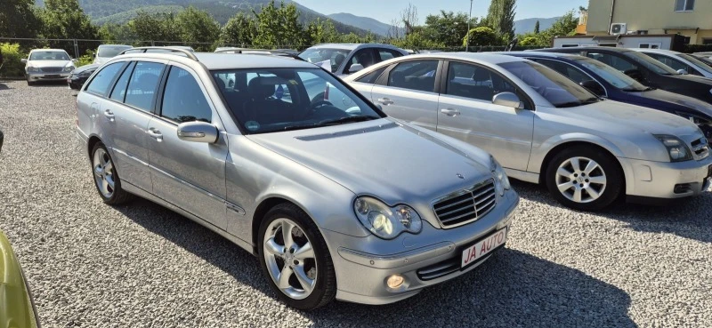 Mercedes-Benz C 230 2.5-204кс.АВТОМАТ, снимка 4 - Автомобили и джипове - 46490282