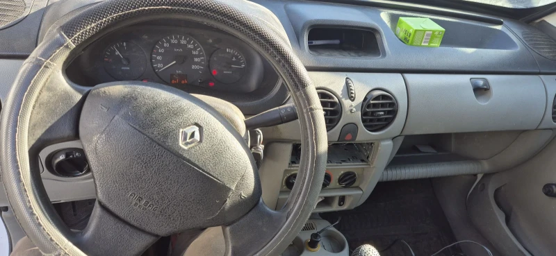 Renault Kangoo 1.9 D, снимка 6 - Автомобили и джипове - 47875230