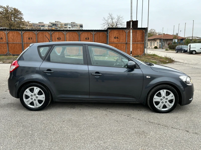 Kia Ceed 1.6CRDI Facelift, снимка 6 - Автомобили и джипове - 47998070