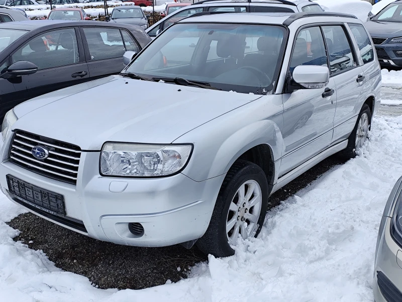 Subaru Forester 2.0i УНИКАТ, снимка 1 - Автомобили и джипове - 48669636