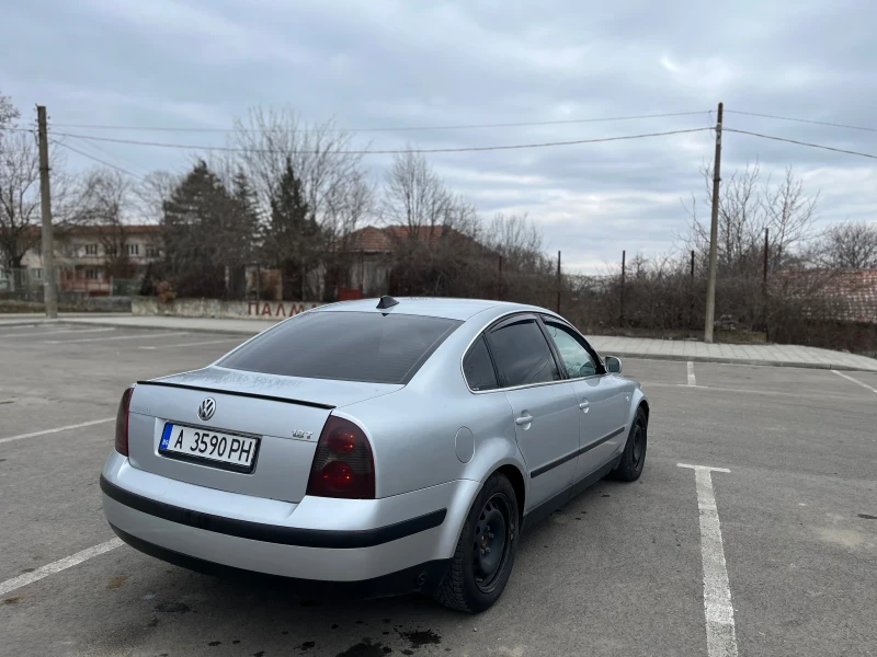 VW Passat 1.8T, снимка 3 - Автомобили и джипове - 49056518