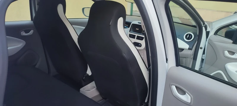 Renault Zoe, снимка 7 - Автомобили и джипове - 49058358