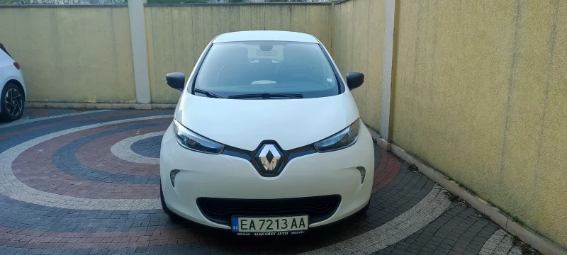 Renault Zoe, снимка 1 - Автомобили и джипове - 49058358