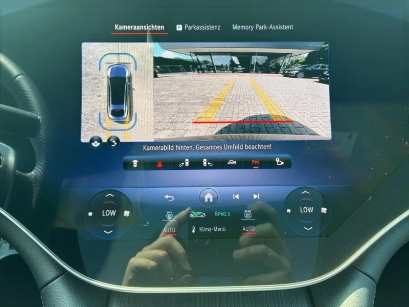 Mercedes-Benz EQS 53/AMG/658HP/PANO/DISTR./BURM/MEMO/AHK/360/341gpr, снимка 11 - Автомобили и джипове - 51755346