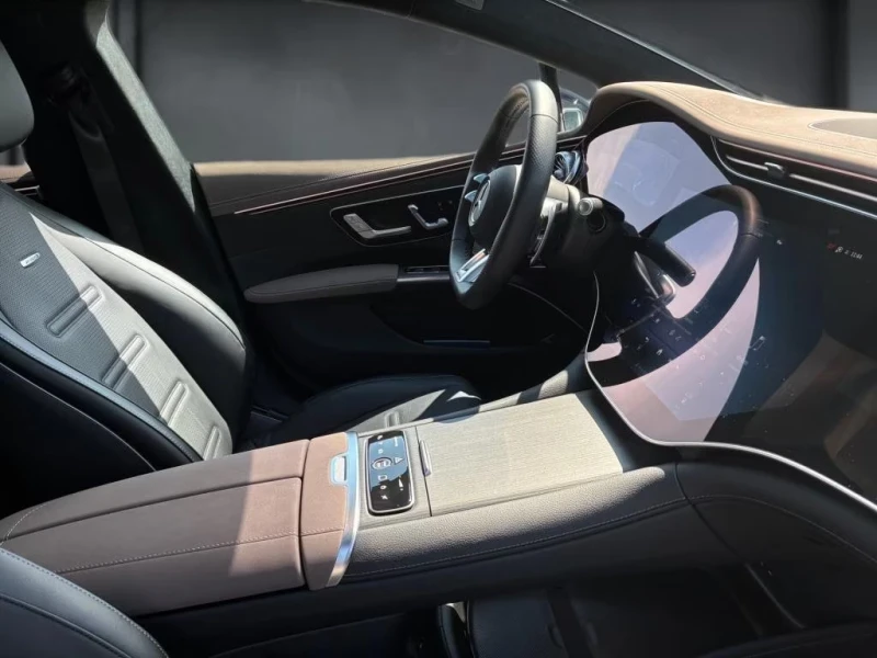 Mercedes-Benz EQS 53/AMG/658HP/PANO/DISTR./BURM/MEMO/AHK/360/341gpr, снимка 13 - Автомобили и джипове - 51755346