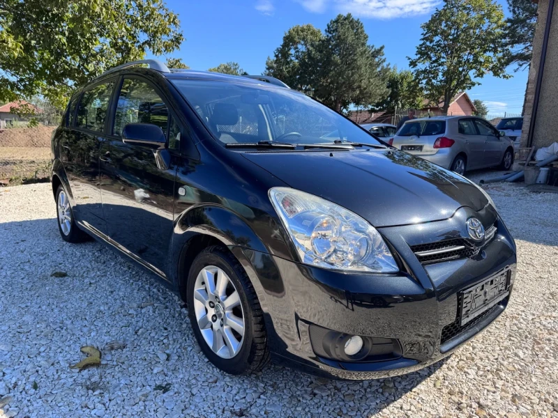 Toyota Corolla verso 1.8i Facelift, снимка 7 - Автомобили и джипове - 52621356