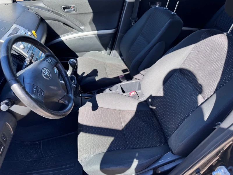 Toyota Corolla verso 1.8i Facelift, снимка 10 - Автомобили и джипове - 52621356