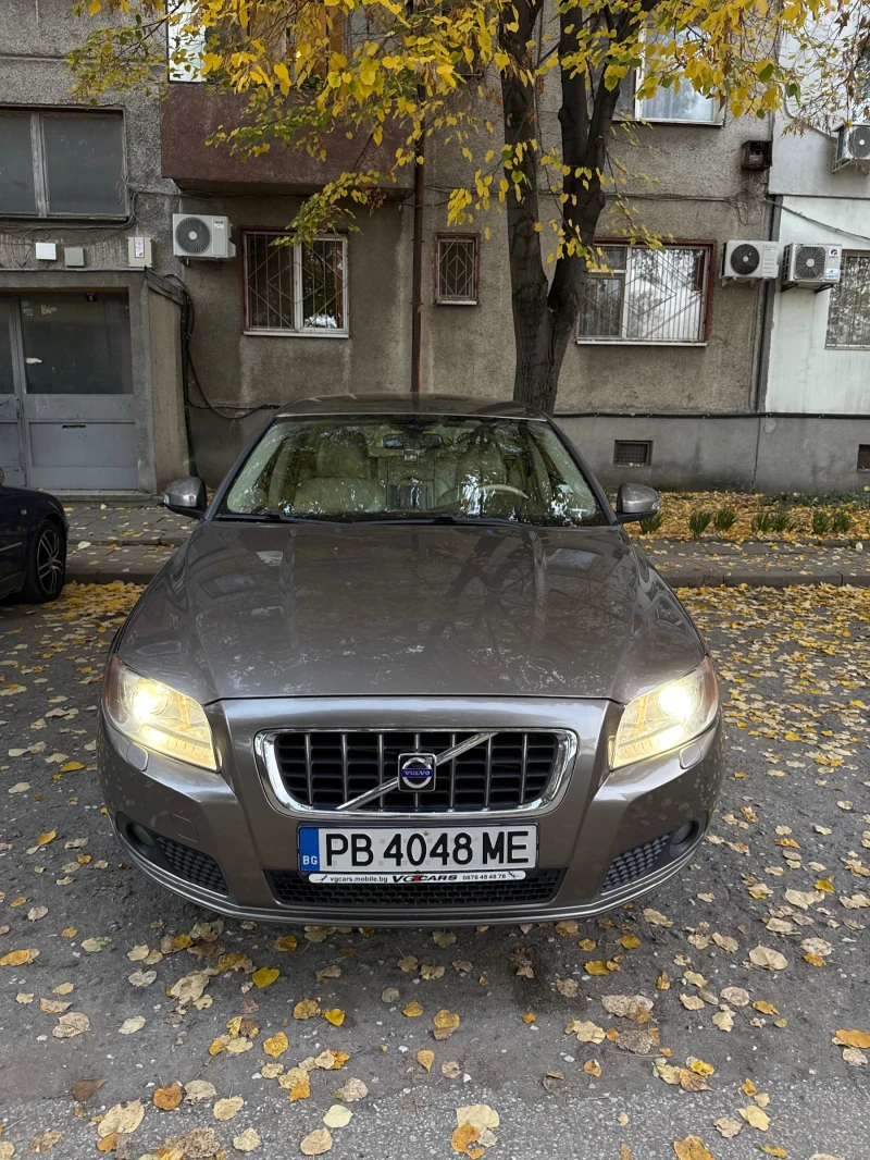Volvo V70, снимка 13 - Автомобили и джипове - 52472618