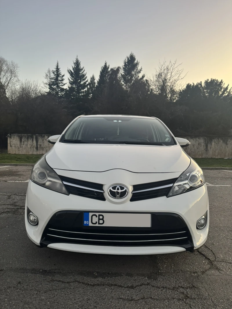 Toyota Verso, снимка 2 - Автомобили и джипове - 52793221