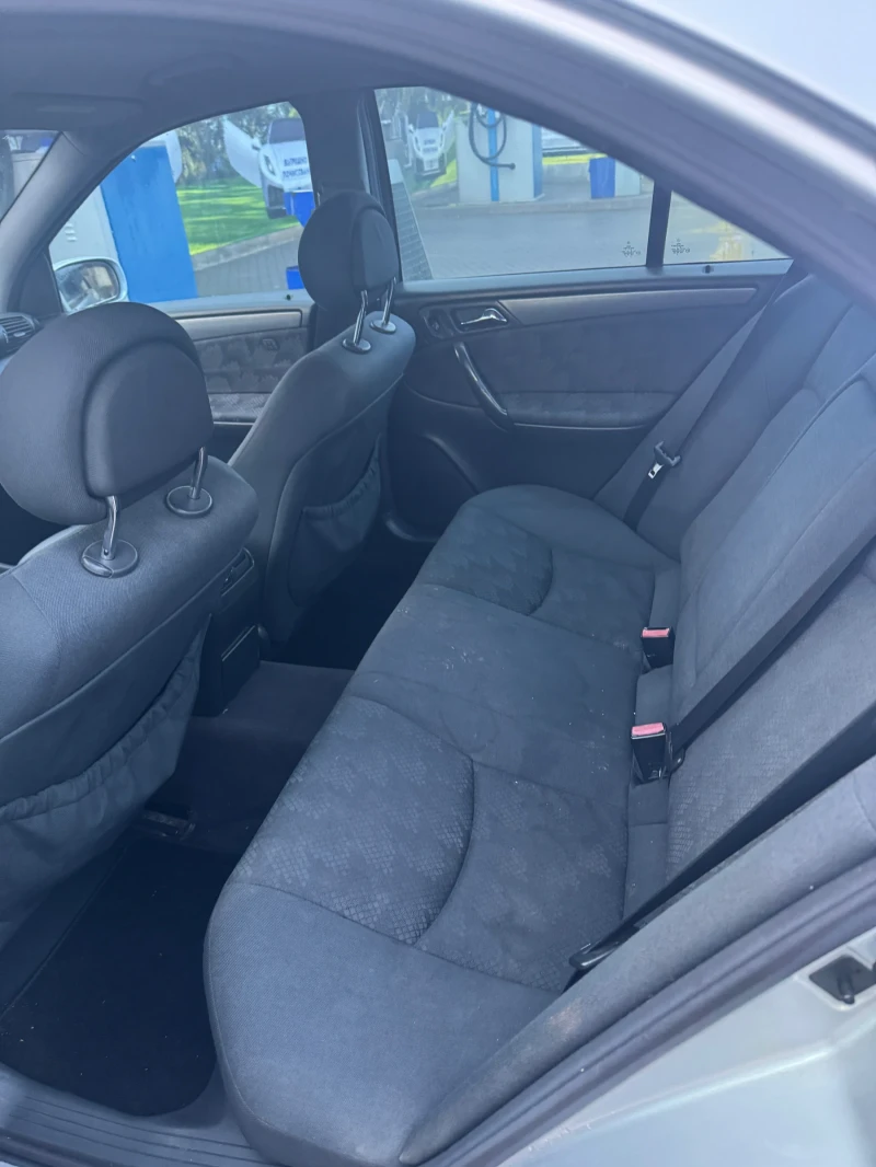 Mercedes-Benz C 270, снимка 12 - Автомобили и джипове - 53024243