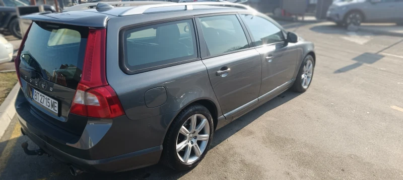 Volvo V70, снимка 7 - Автомобили и джипове - 53201475