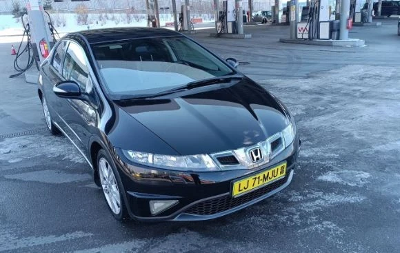 Honda Civic Honda Civic LUX, Автомат 1, 8 Executive - изображение 7