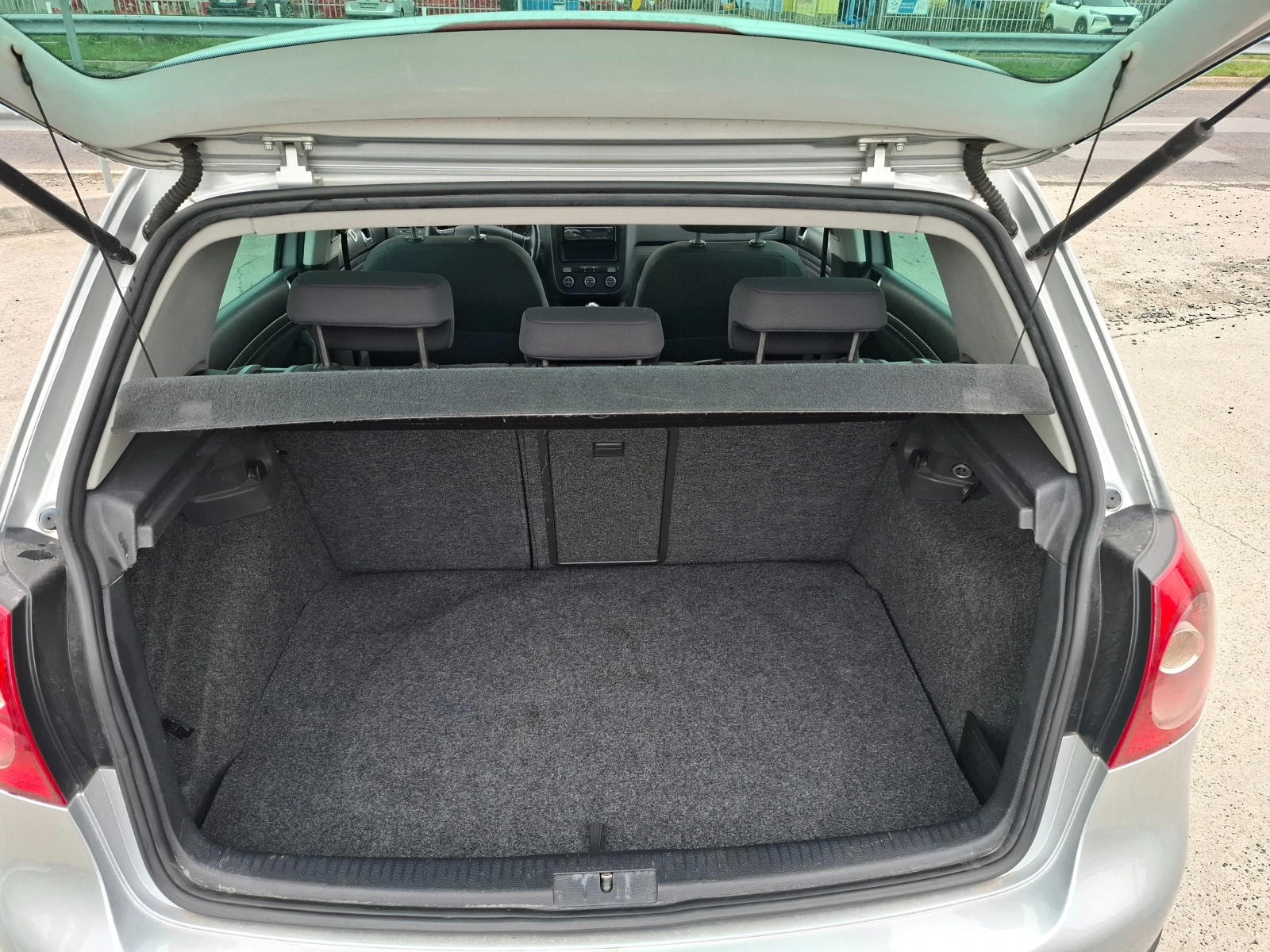 VW Golf 1, 6i газ Италия | Mobile.bg — изображение 11