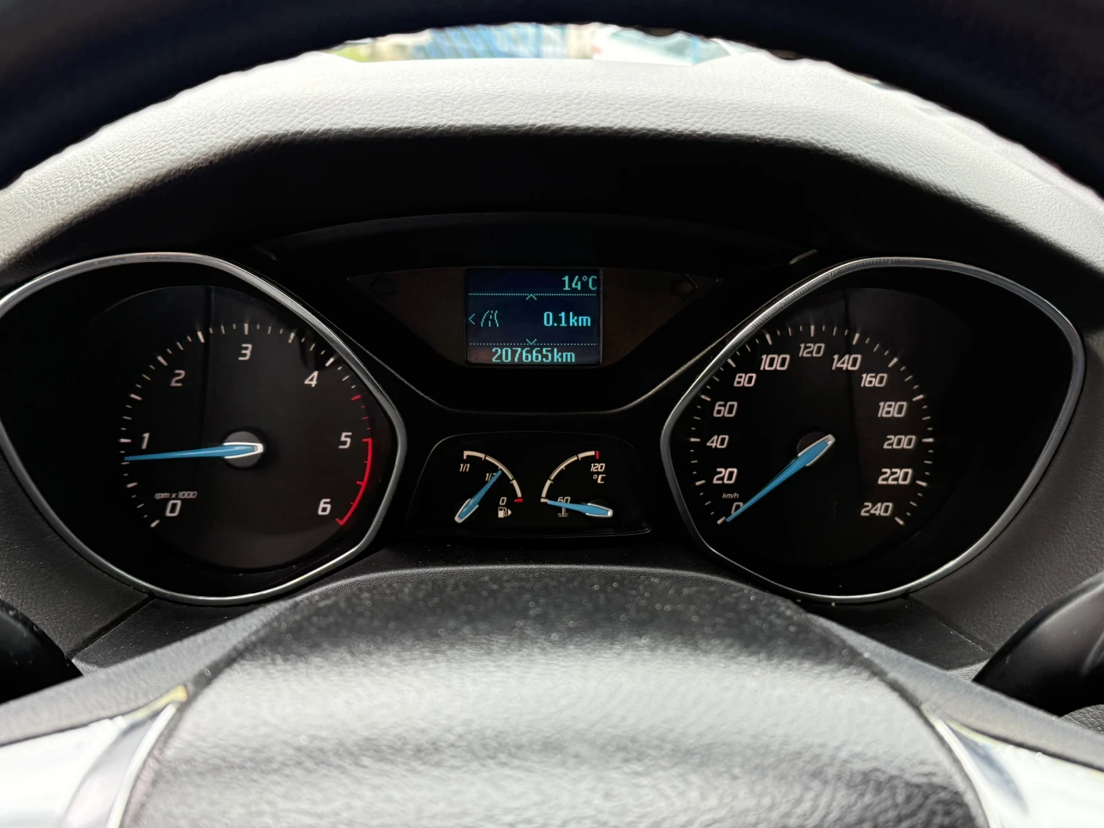 Ford Focus 1, 6 DCI - изображение 6