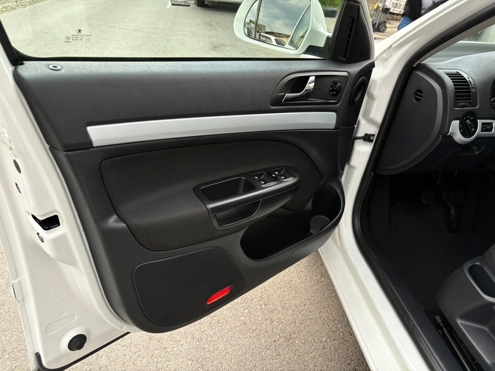 Skoda Octavia 1.6TDI НАВИГАЦИЯ* FACELIFT* 165 000км*  - изображение 6