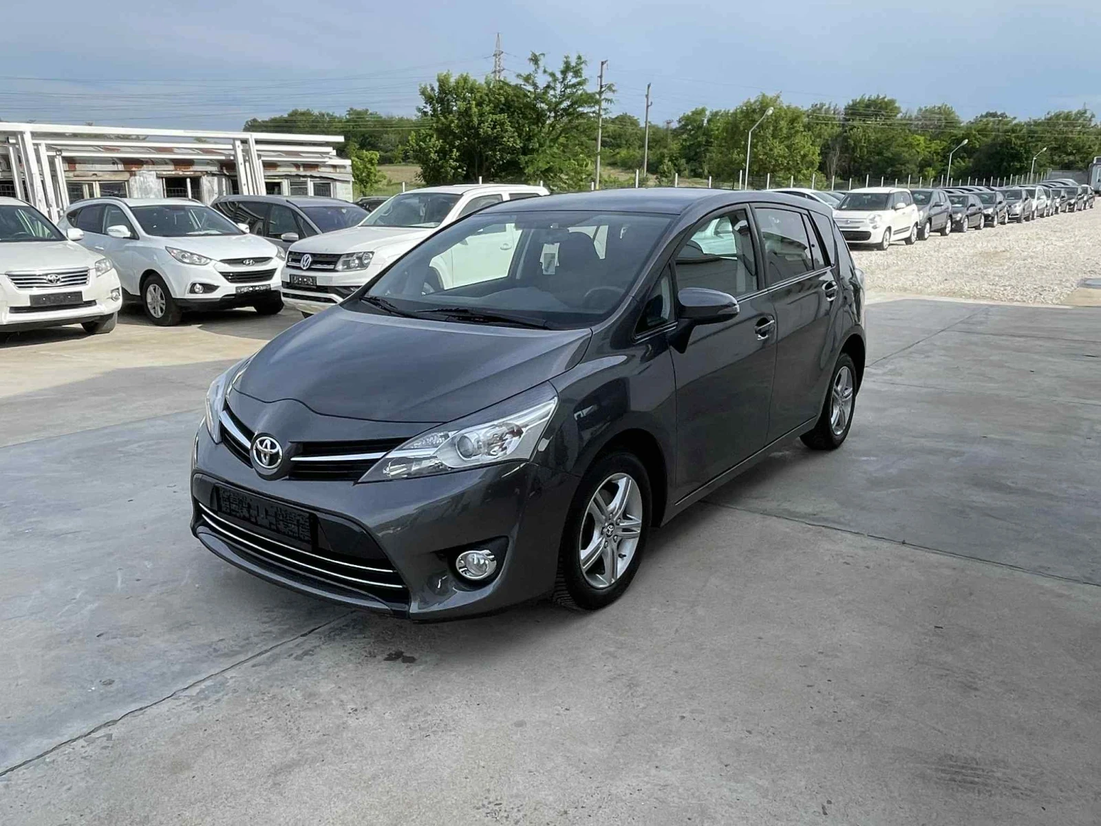Toyota Verso 1.6 D-4D* NAVI* 7 mesta* UNIKAT*  - изображение 2