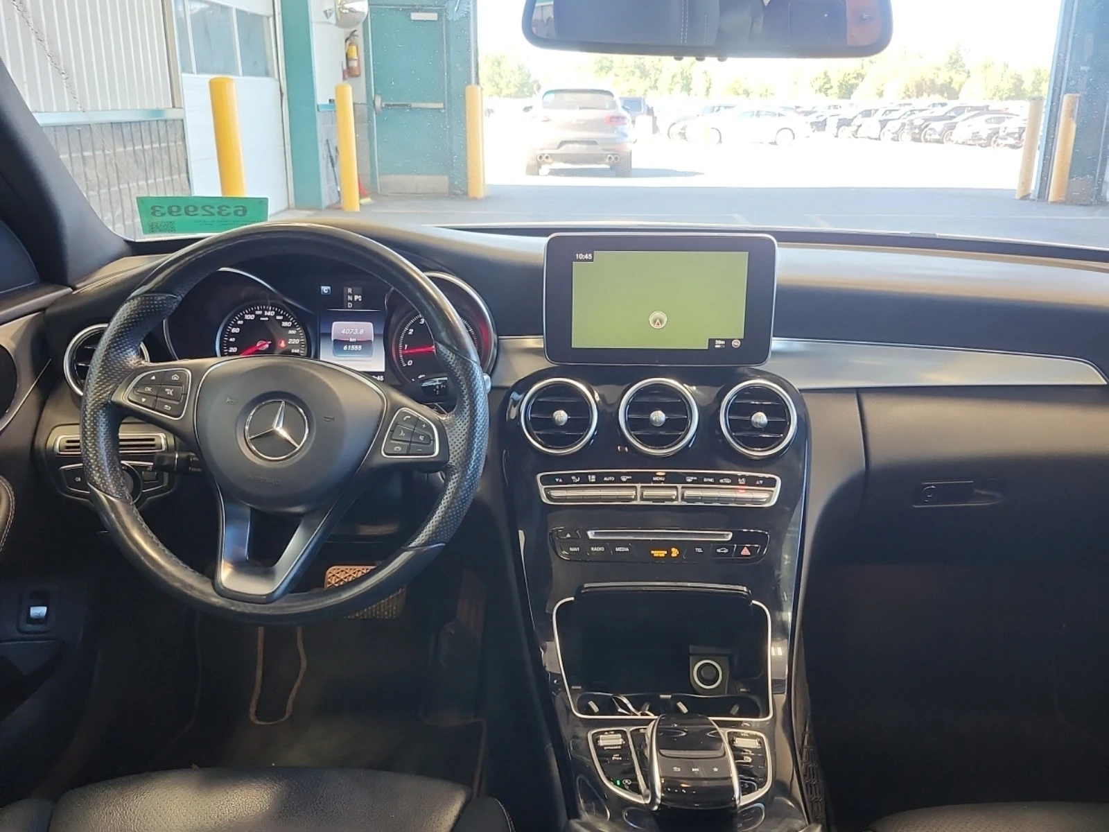 Mercedes-Benz C 300 * CARFAX* АВТОФИНАНСИРАНЕ* Цена до България*  - изображение 5