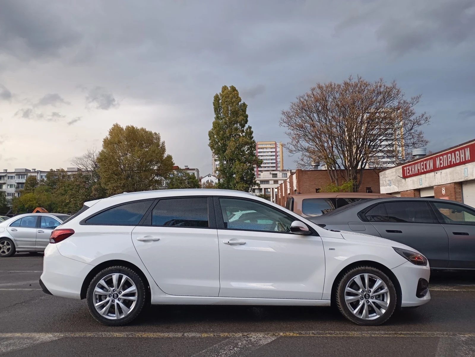 Hyundai I30 1.5 TGDI , Автомат , 10хил км - изображение 10