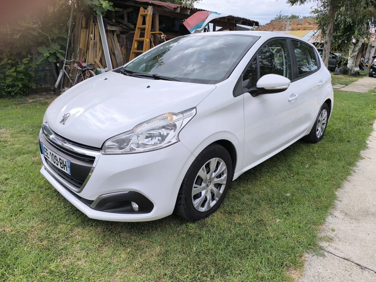 Peugeot 208  - изображение 4