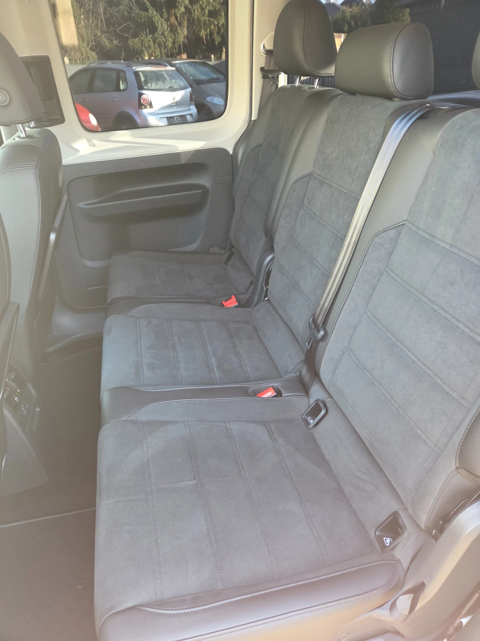 VW Caddy 2.0 - изображение 8