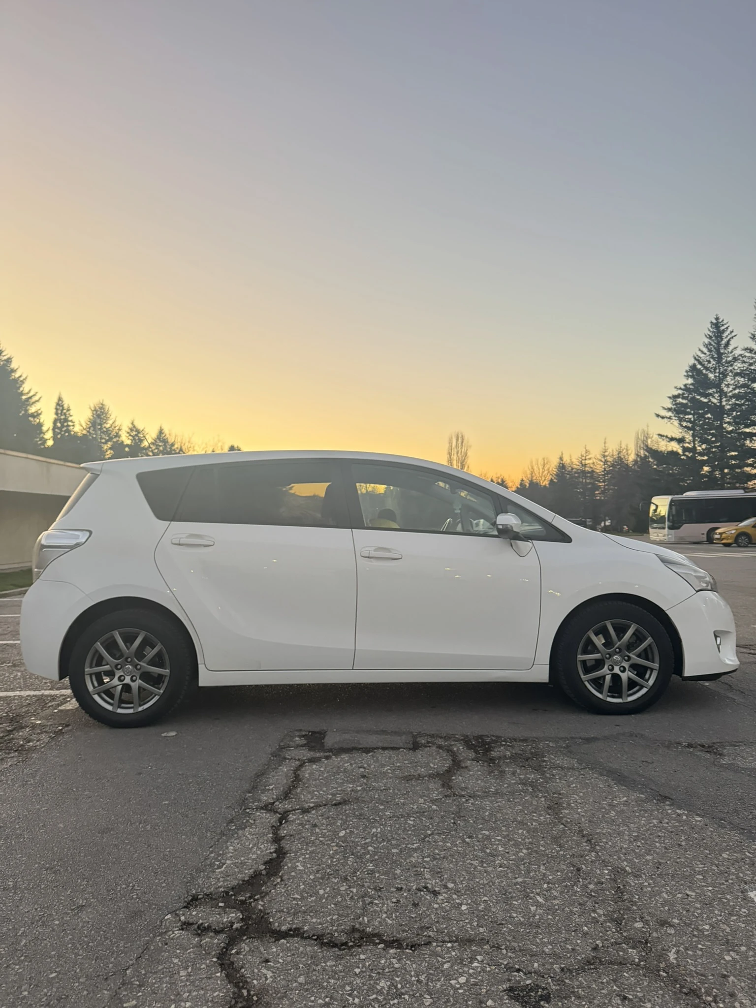 Toyota Verso  - изображение 8