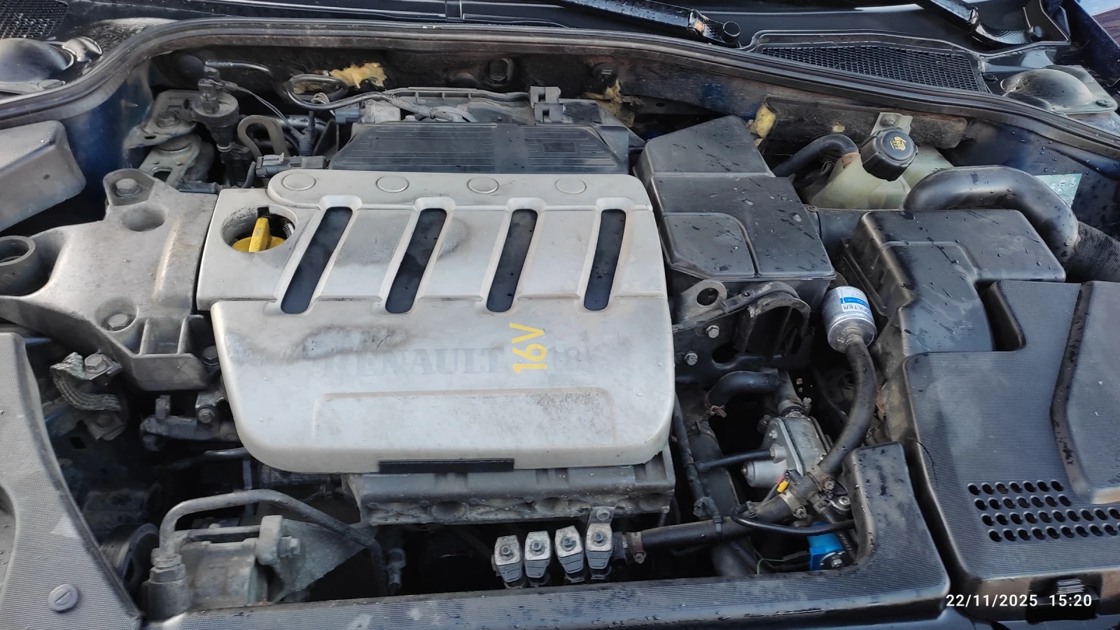 Renault Laguna 1, 8/16v Газ/Бензин - изображение 6