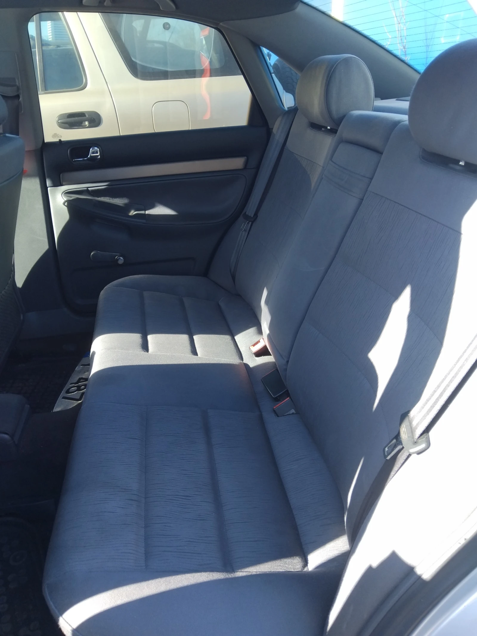 Audi A4 | Mobile.bg � ����������� 10