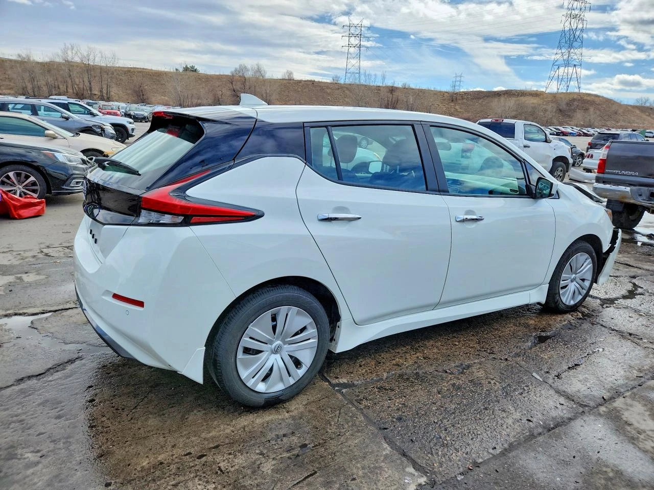 Nissan Leaf  S Hatchback, снимка 4 - Автомобили и джипове - 54152864