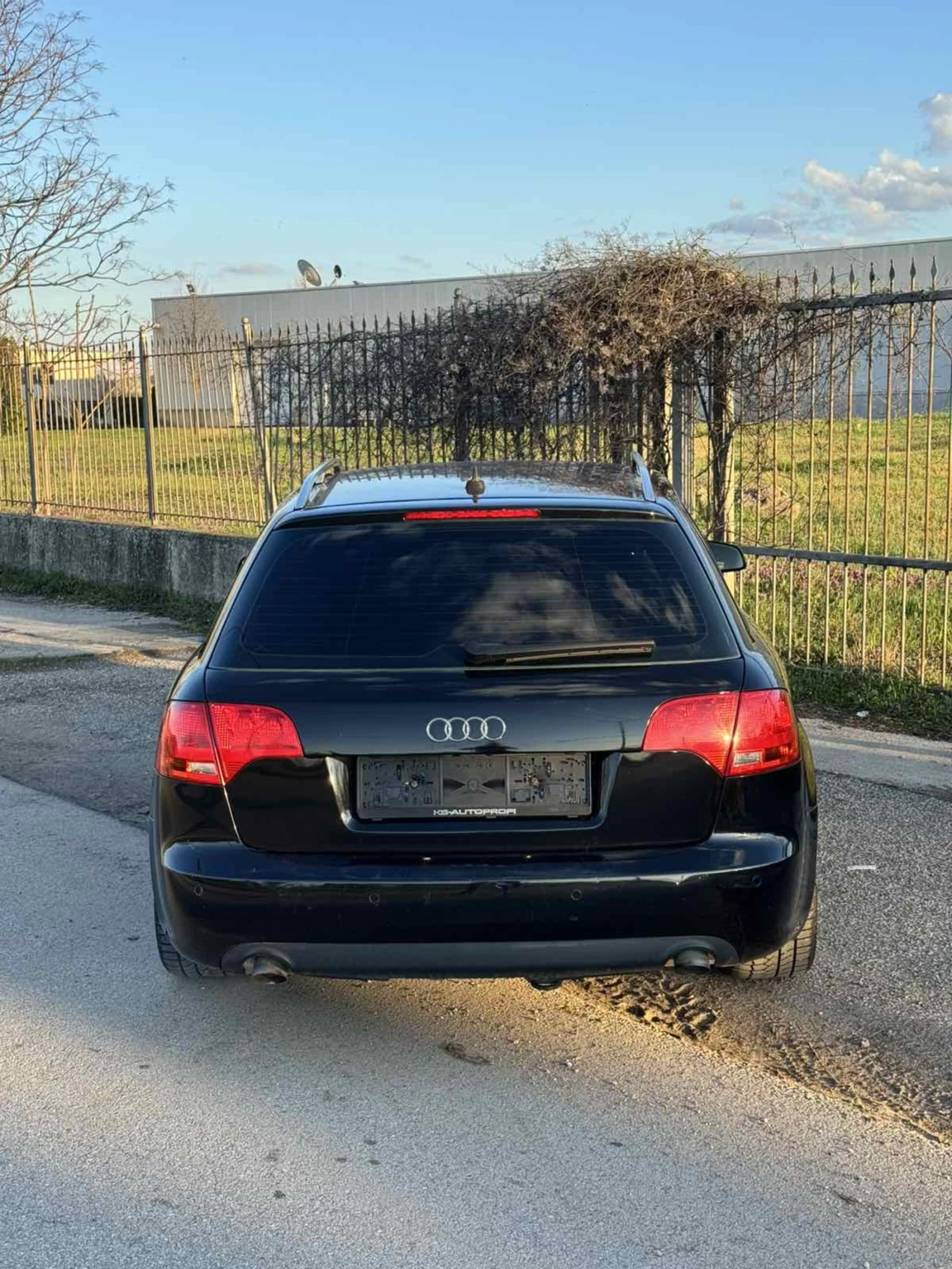 Audi A4 2.0TDI* 8-Клапана* QUATTRO* XENON* TOP!!!, снимка 4 - Автомобили и джипове - 54239309