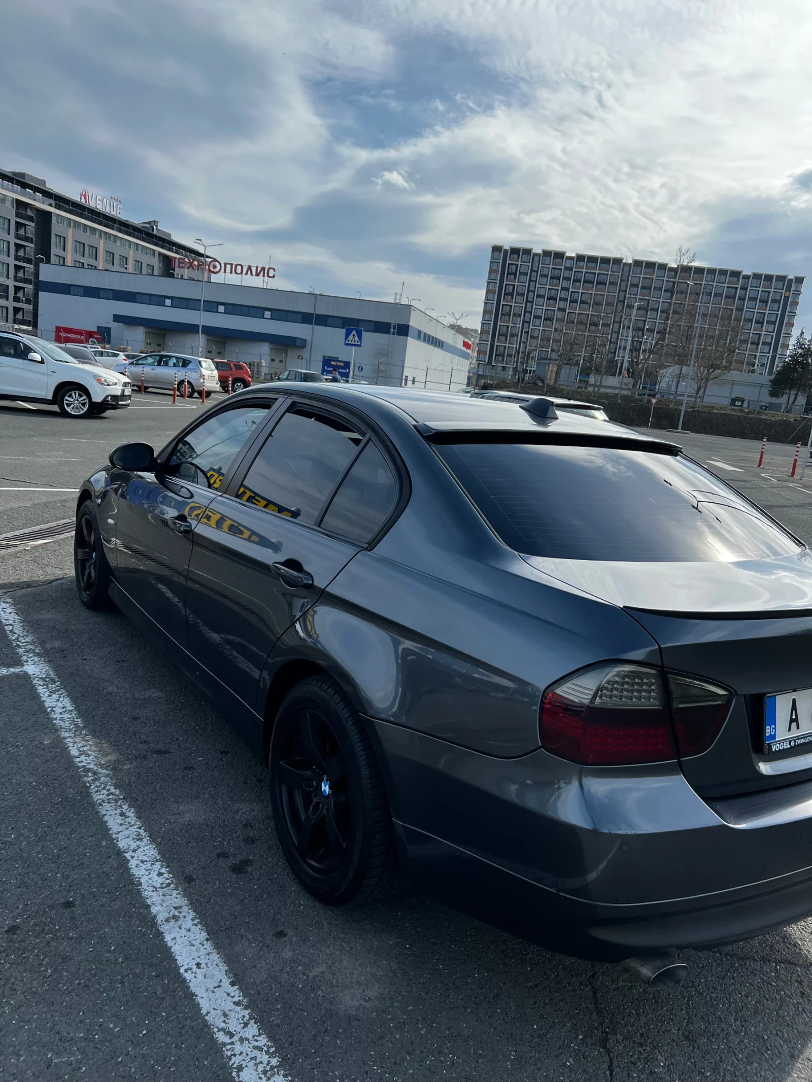 BMW 320, снимка 7 - Автомобили и джипове - 54294684