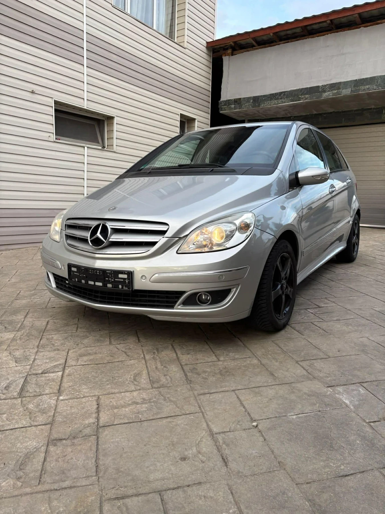 Mercedes-Benz B 200 Mercedes B200cdi, Avtomat , снимка 4 - Автомобили и джипове - 55073930