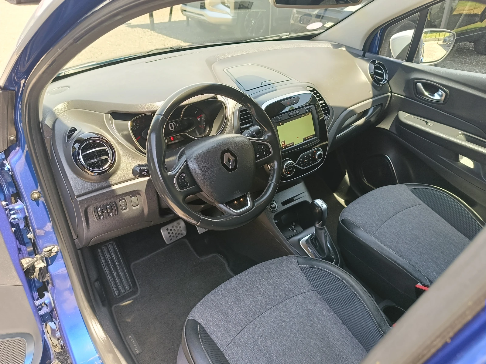 Renault Captur 1.3i ��������� | Mobile.bg � ����������� 11