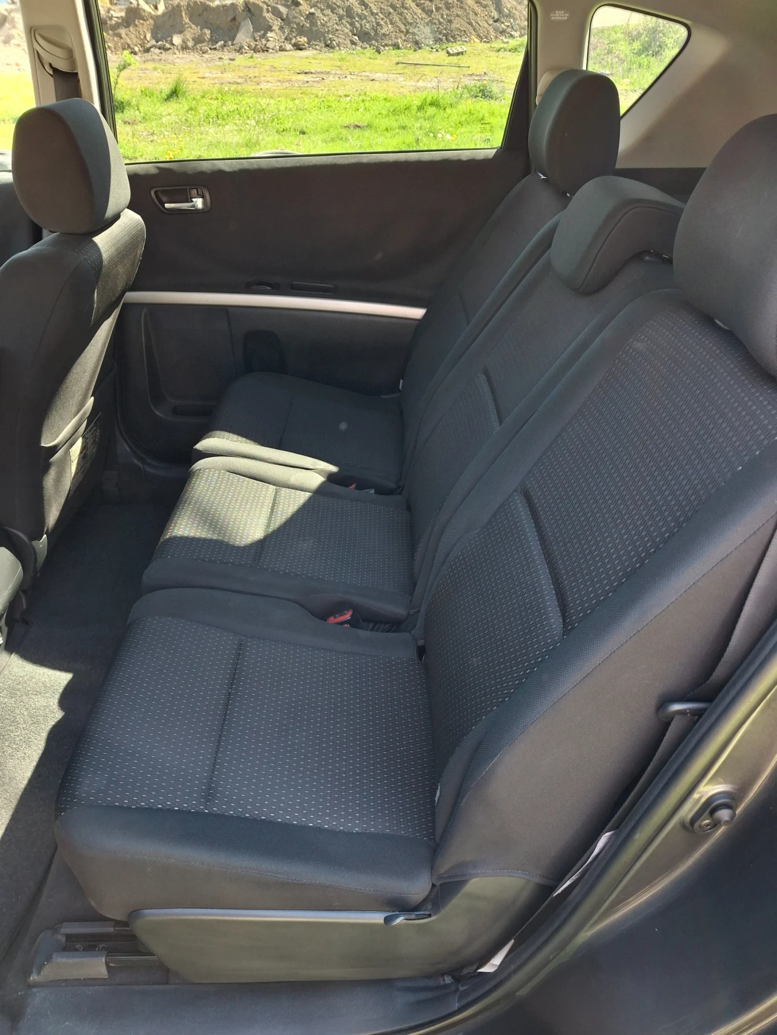 Toyota Corolla verso 2.2 d4d, снимка 13 - Автомобили и джипове - 55252478