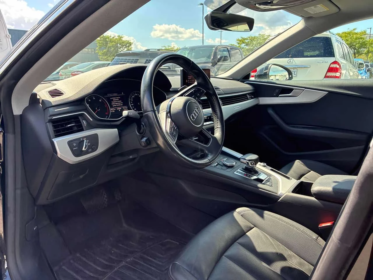 Audi A5  Komfort / CARFAX / АВТОКРЕДИТ , снимка 5 - Автомобили и джипове - 55670982