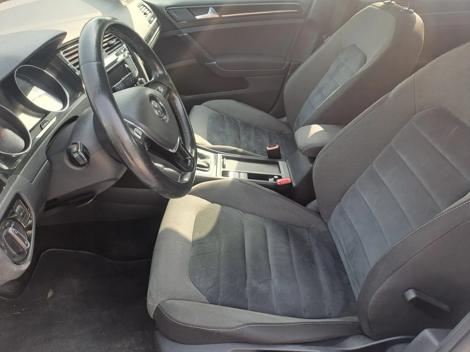 VW Golf 2.0 TDI 4x4, снимка 7 - Автомобили и джипове - 55852445