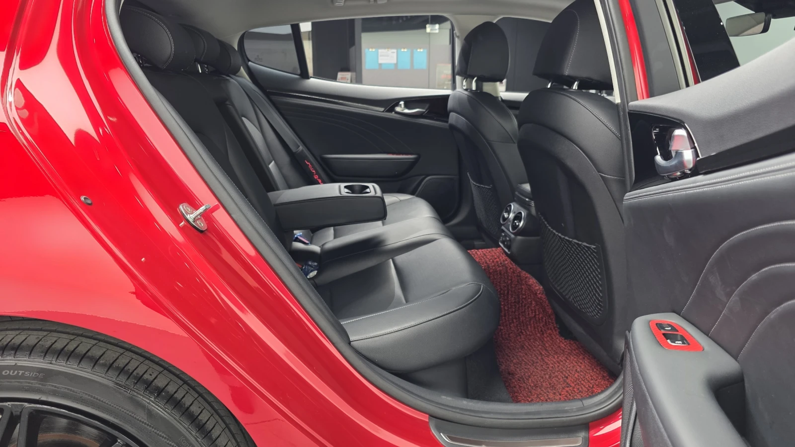 Kia Stinger MEISTER 2.5 PLATINUM* DIS* ОБДУХ* КРАЙНА ЦЕНА , снимка 12 - Автомобили и джипове - 56059273