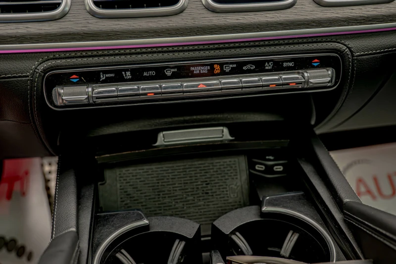 Mercedes-Benz GLE 53 4MATIC Coupe/AMG/Burmester/Обдухване/HuD/Панорама/Камера3, снимка 12 - Автомобили и джипове - 50801138