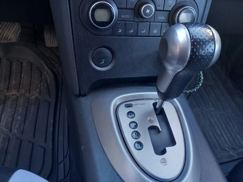 Nissan Qashqai J10, снимка 10 - Автомобили и джипове - 51217889