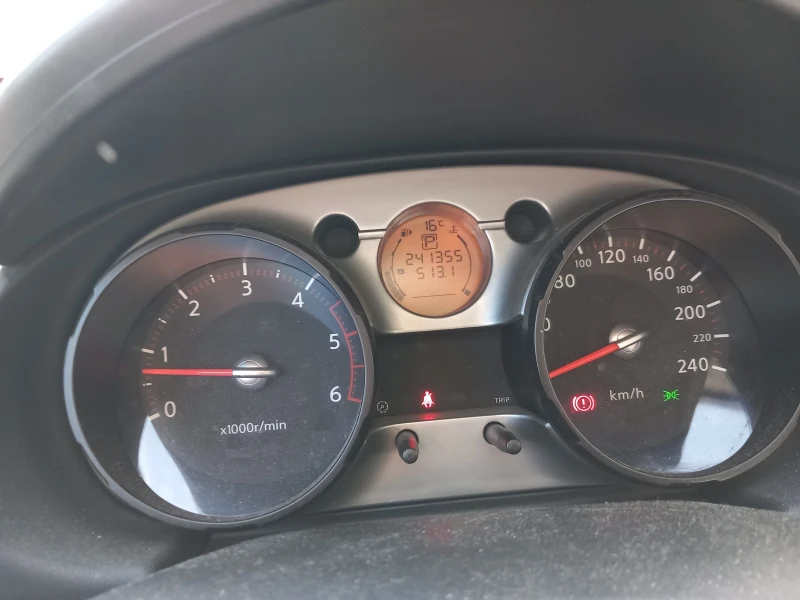 Nissan Qashqai J10, снимка 13 - Автомобили и джипове - 51217889