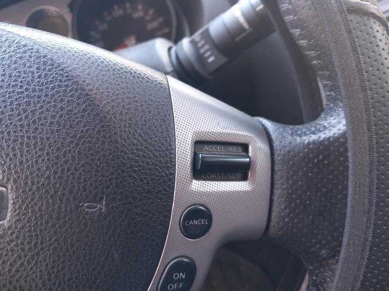 Nissan Qashqai J10, снимка 11 - Автомобили и джипове - 51217889